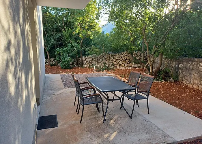 Tiziana Apartment Pinezići